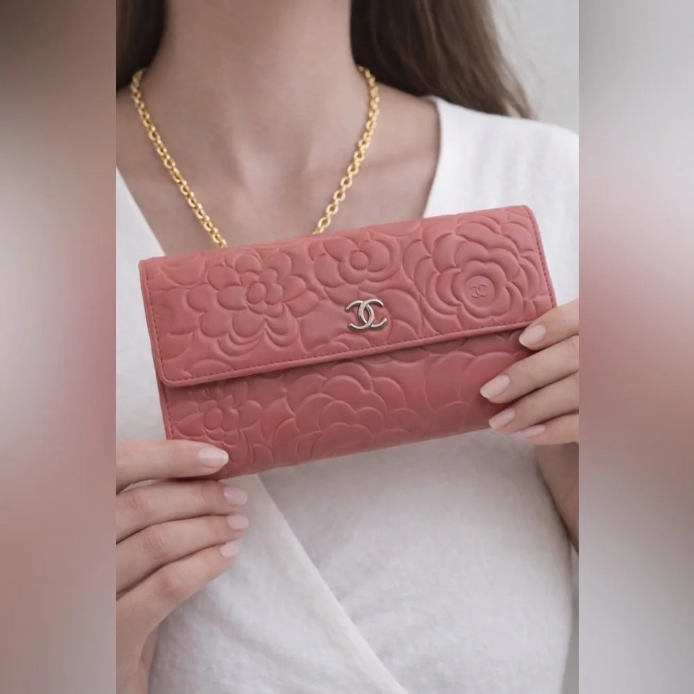 Chanel Pink Floral Embossed Wallet - Picture 9 of 9
